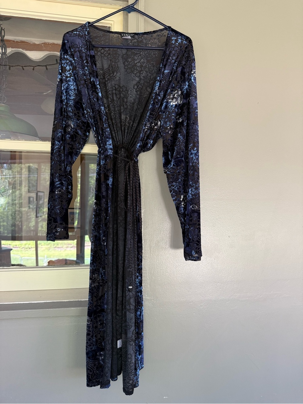 VENUS Black and Deep Blue Floral Burnout Duster